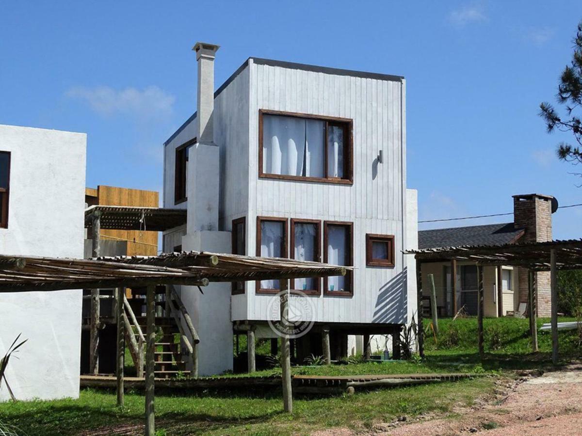 Casas Sadhana Punta Del Diablo Exterior photo